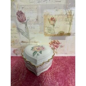 Handcrafted Heritage House Music Box Celebration Of Love"Love Me Tender"Working.